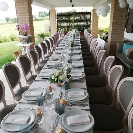 Moresco Agriturismo Κατάλυμα σε φάρμα *