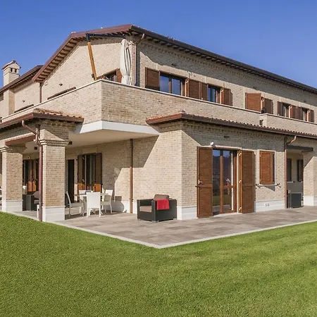 Alloggio per agriturismo Moresco Agriturismo *